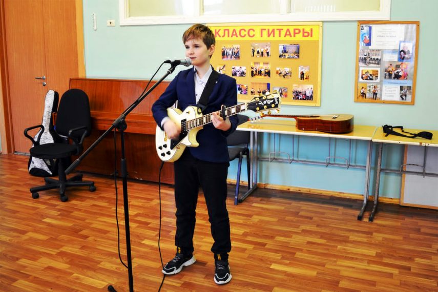 Зачёт по игре на гитаре Александра Афанасьева - весна 2023